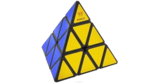 Pyraminx juego de ingenio