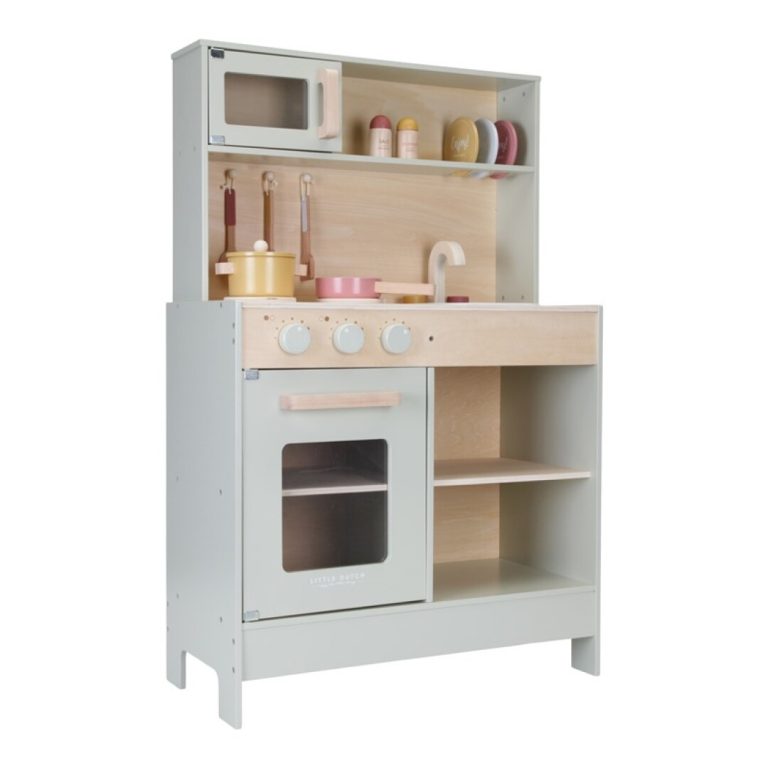 Cocina de madera color menta